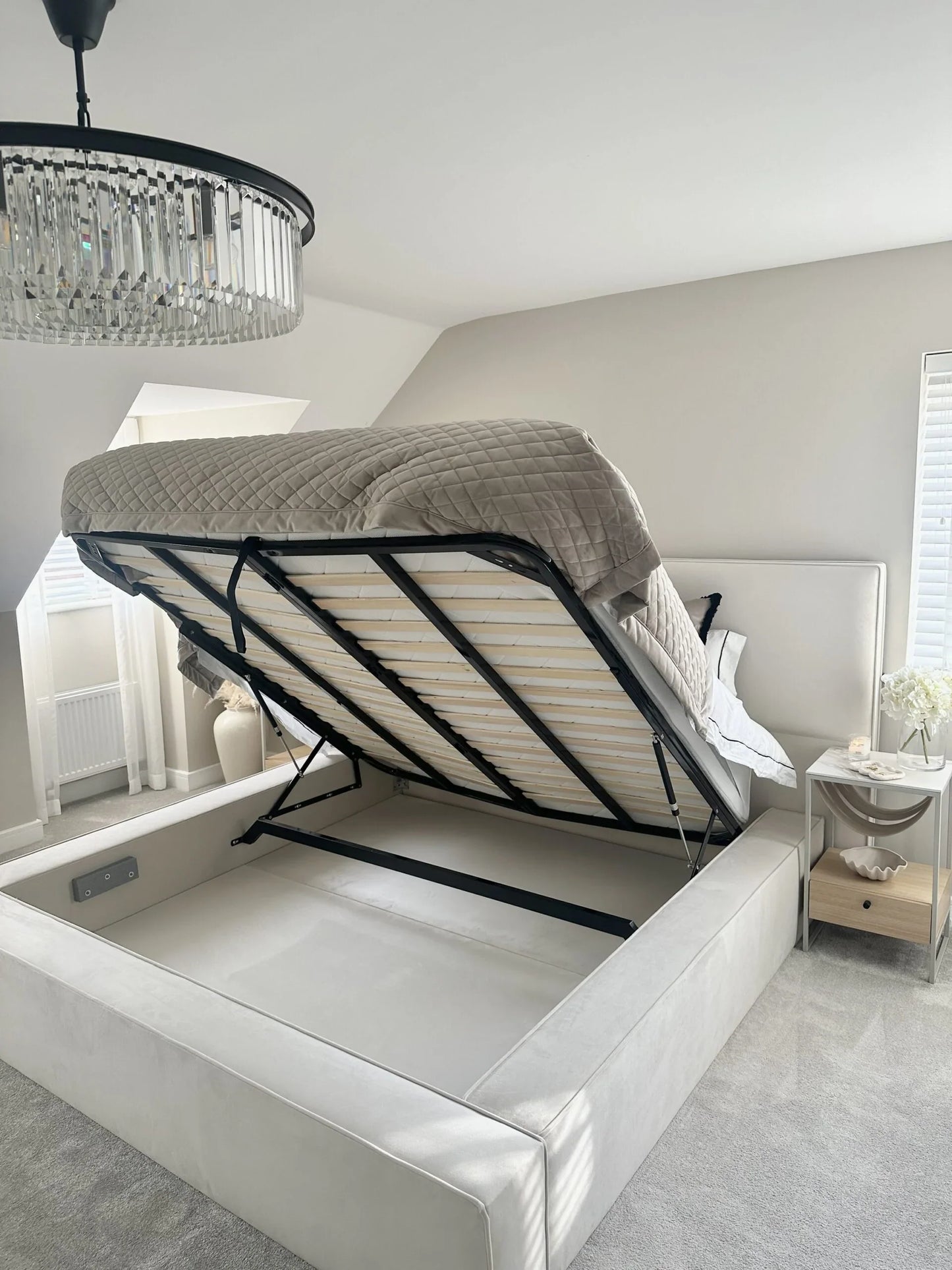 Windsor Bed