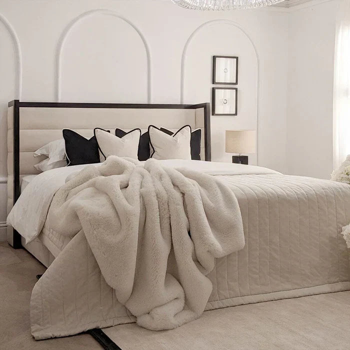 Beaumont Channelled Winged Bed